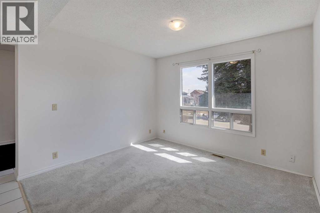 71 Beddington Rise NE