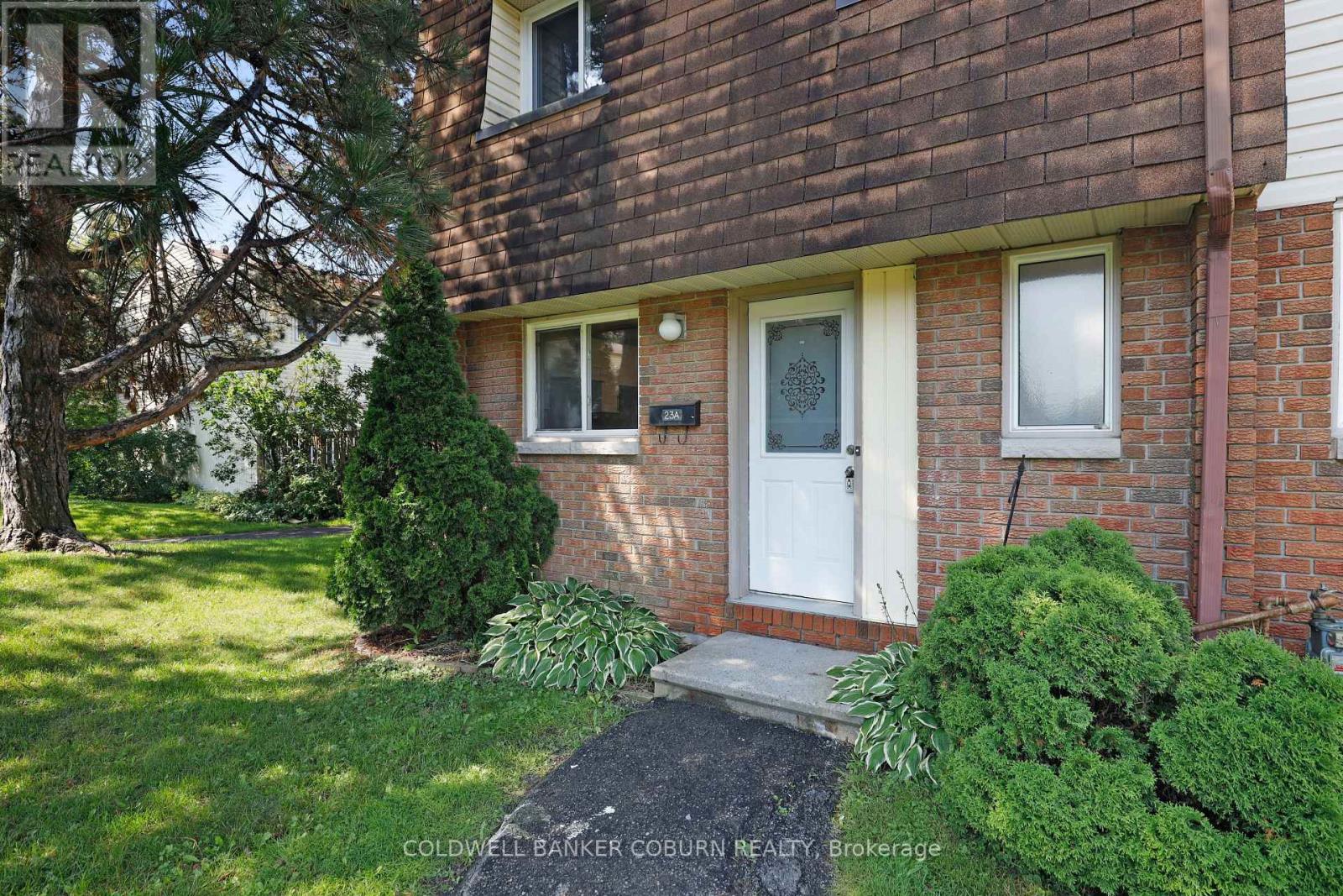 23 - 23 SONNET CRESCENT S
