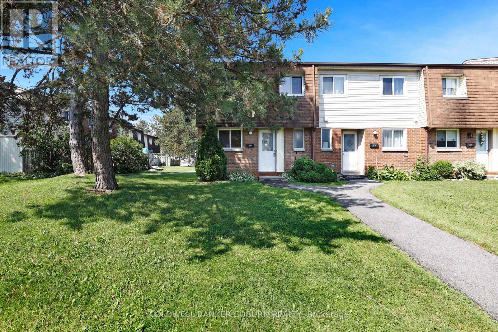 23 - 23 SONNET CRESCENT S
