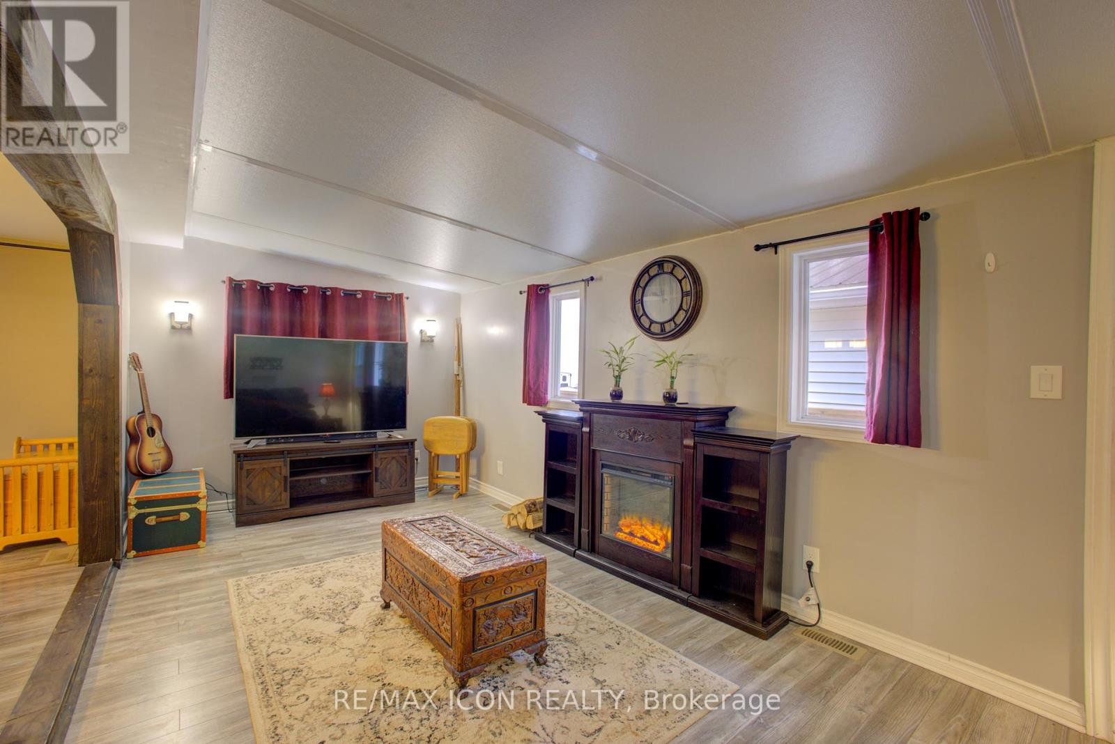 MAPLE 18 - 7489 SIDEROAD 5 E