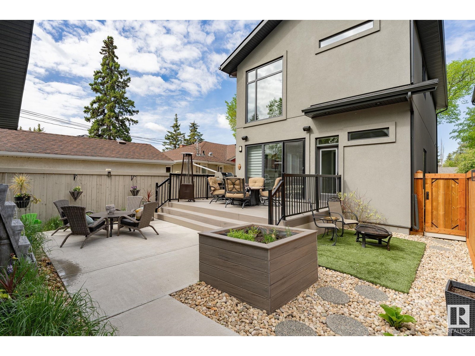 10107 138 ST NW