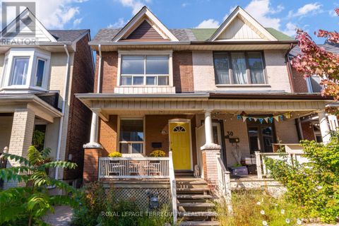 30 1/2 MACAULAY AVENUE Toronto (Dovercourt-Wallace Emerson-Junction) ON M6P3P6