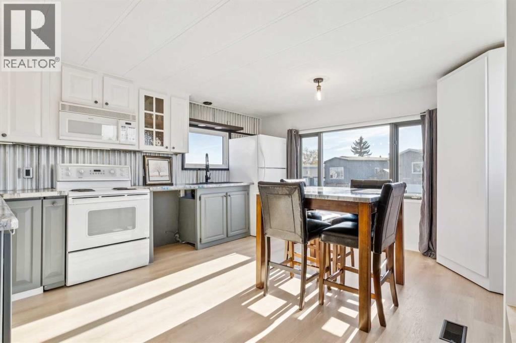 364, 6220 17 Avenue SE