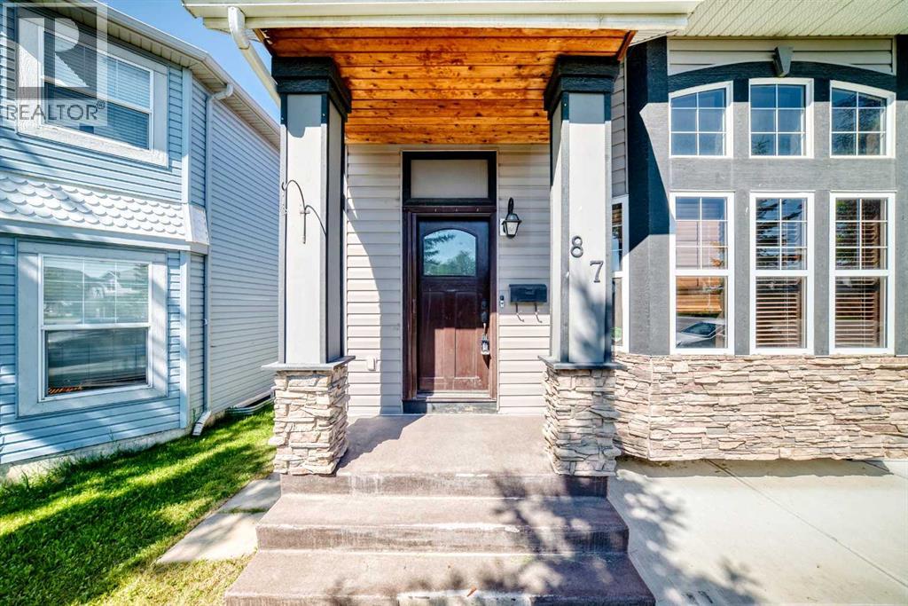 87 Tarington Road NE