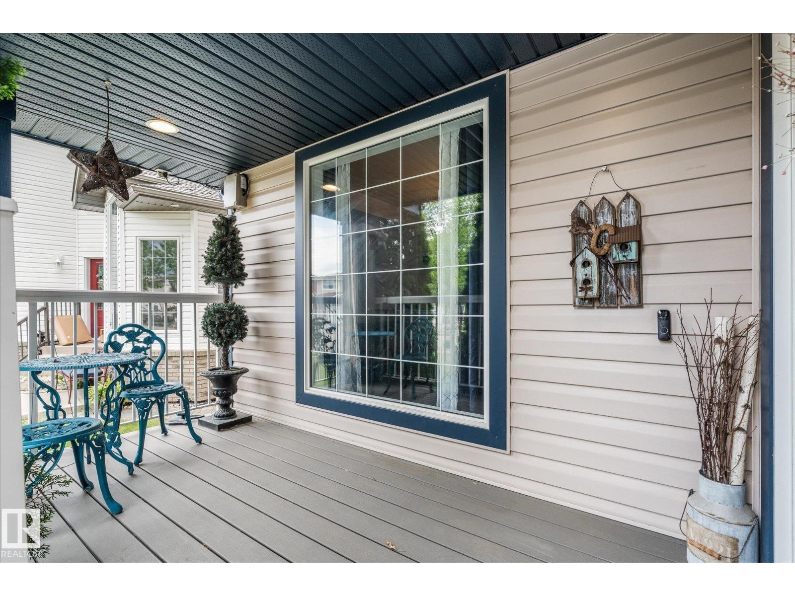 18 WOODBEND WY