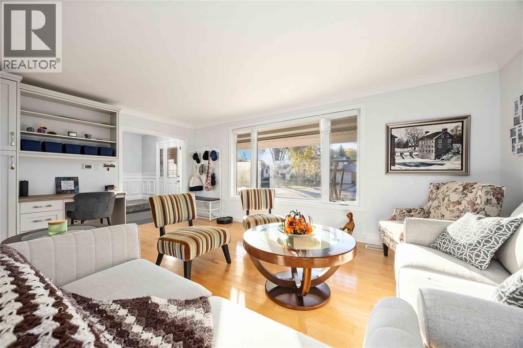 1104 CATHCART BOULEVARD