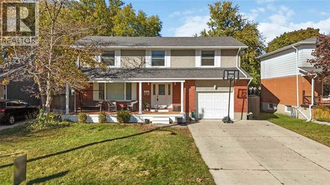 1104 CATHCART BOULEVARD Sarnia ON N7S2H5