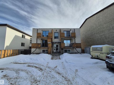 #4 9140 149 ST NW Edmonton AB T5R1C2