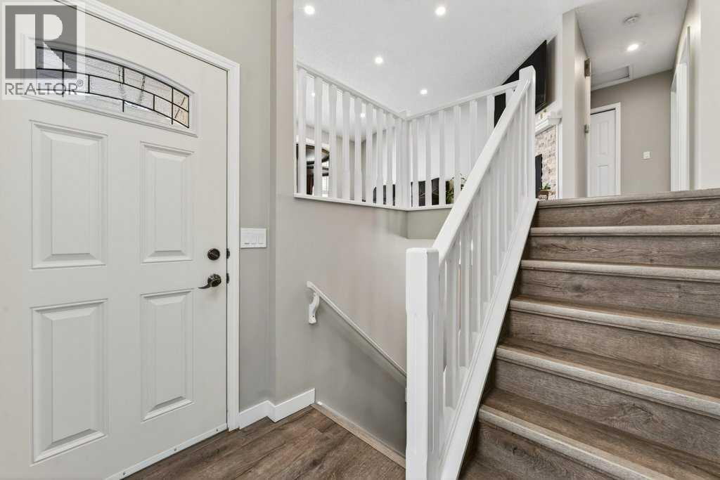 96 Templehill Drive NE