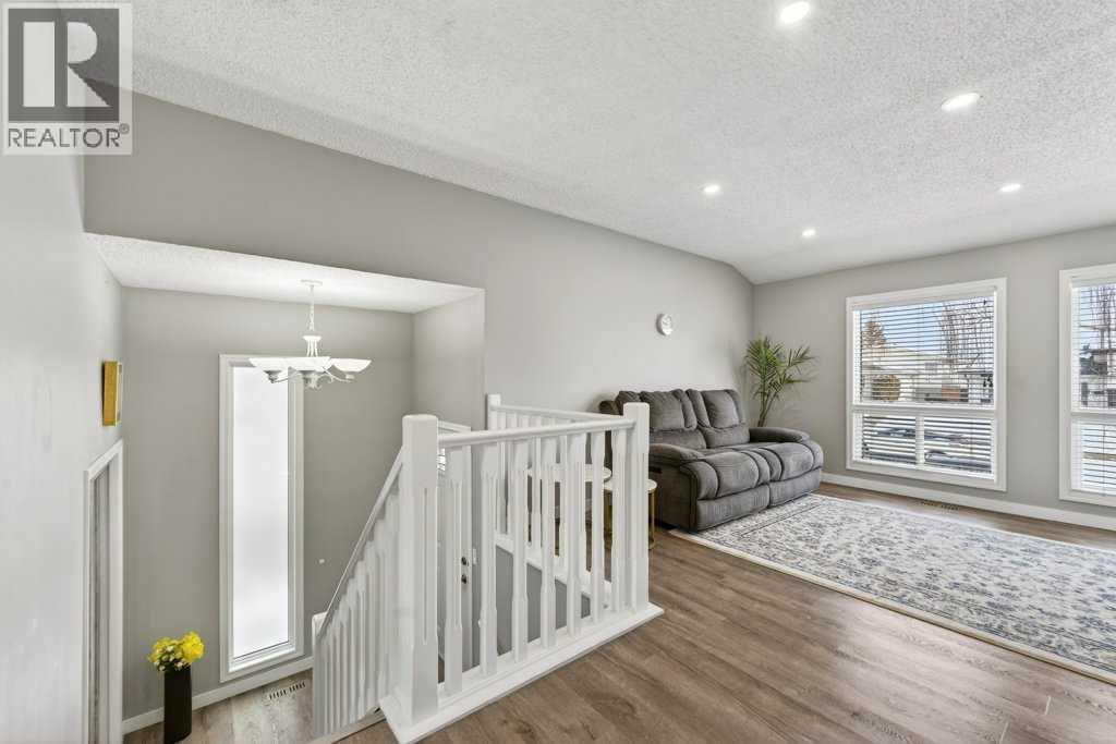 96 Templehill Drive NE