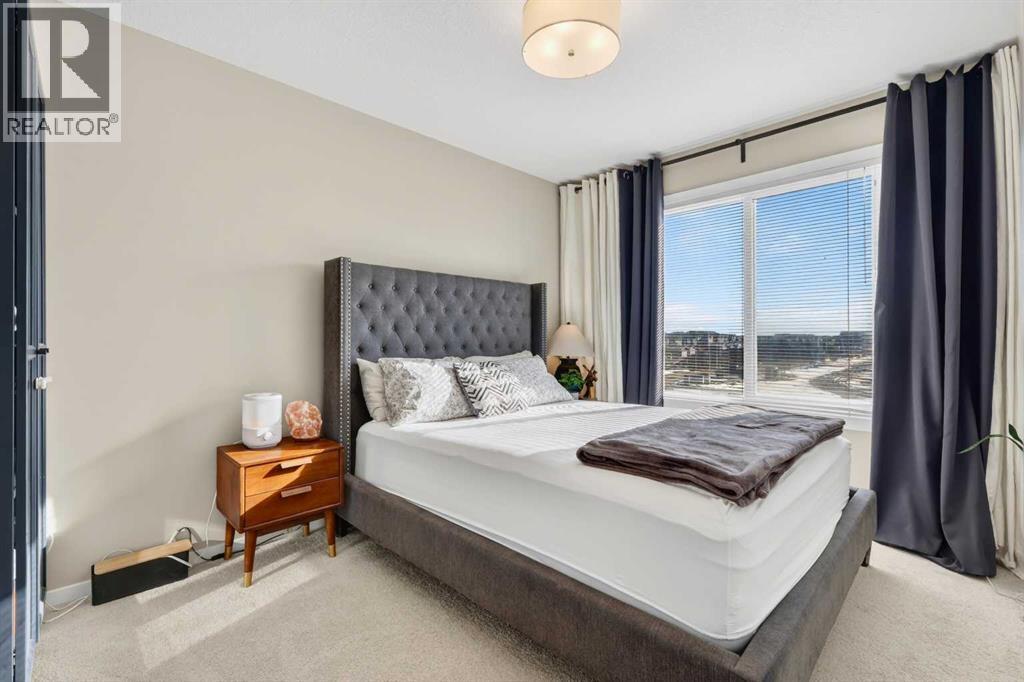 203, 445 Redstone NE