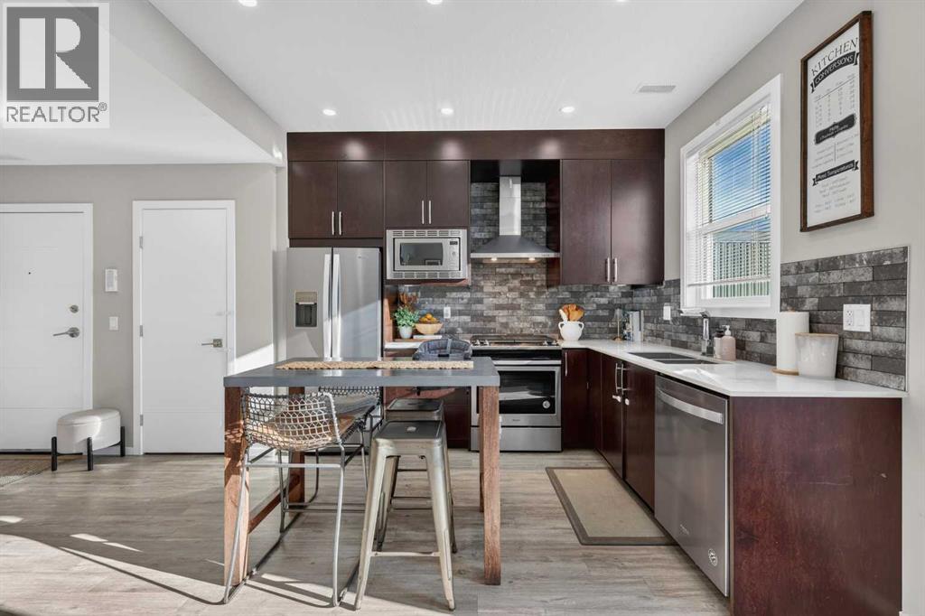 203, 445 Redstone NE