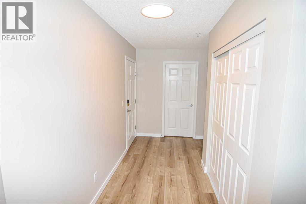 109, 2022 Canyon Meadows Drive SE