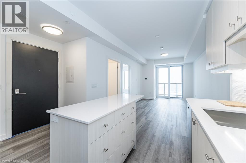 15 WELLINGTON Street S Unit# 907