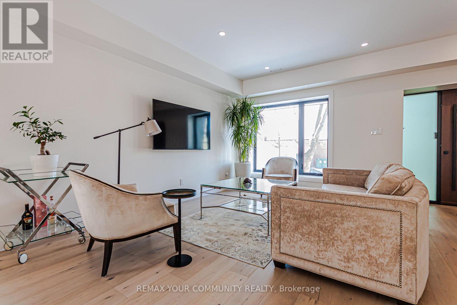 89 GAINSBOROUGH ROAD