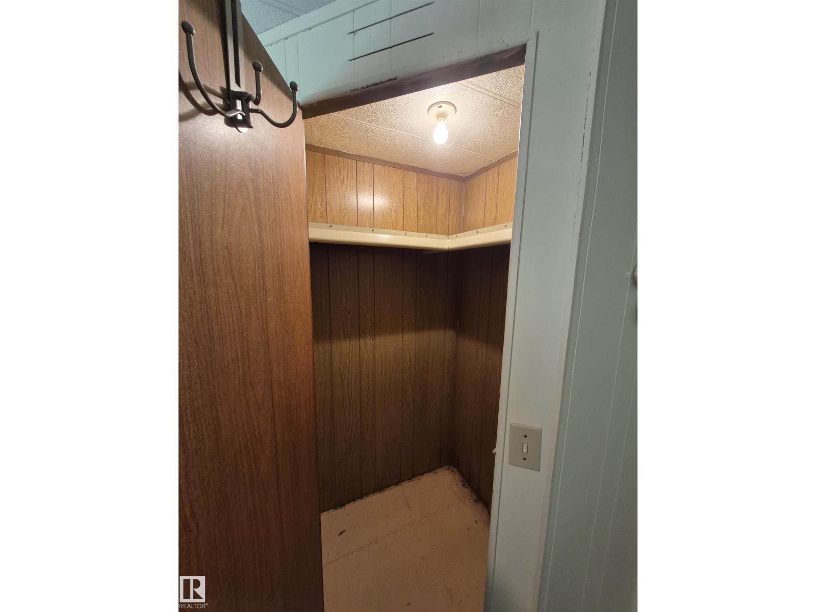 463051 RANGE ROAD 64