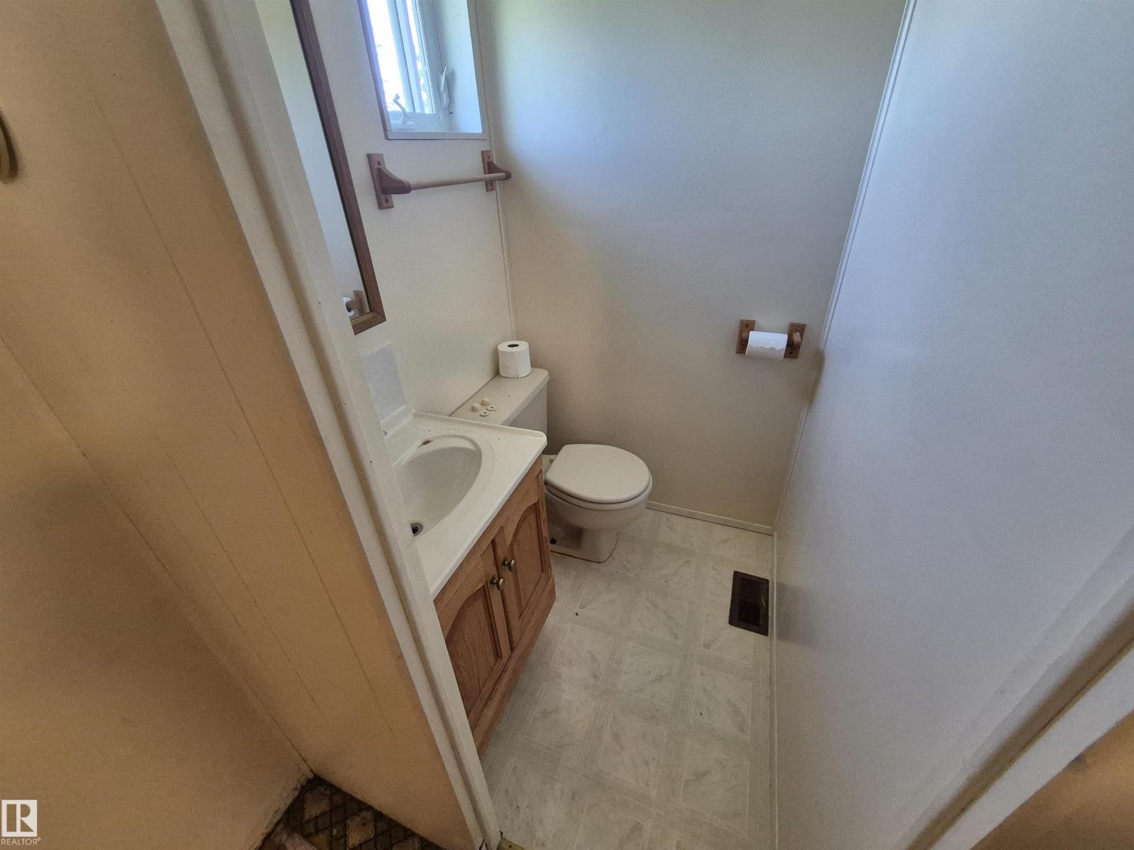 463051 RANGE ROAD 64