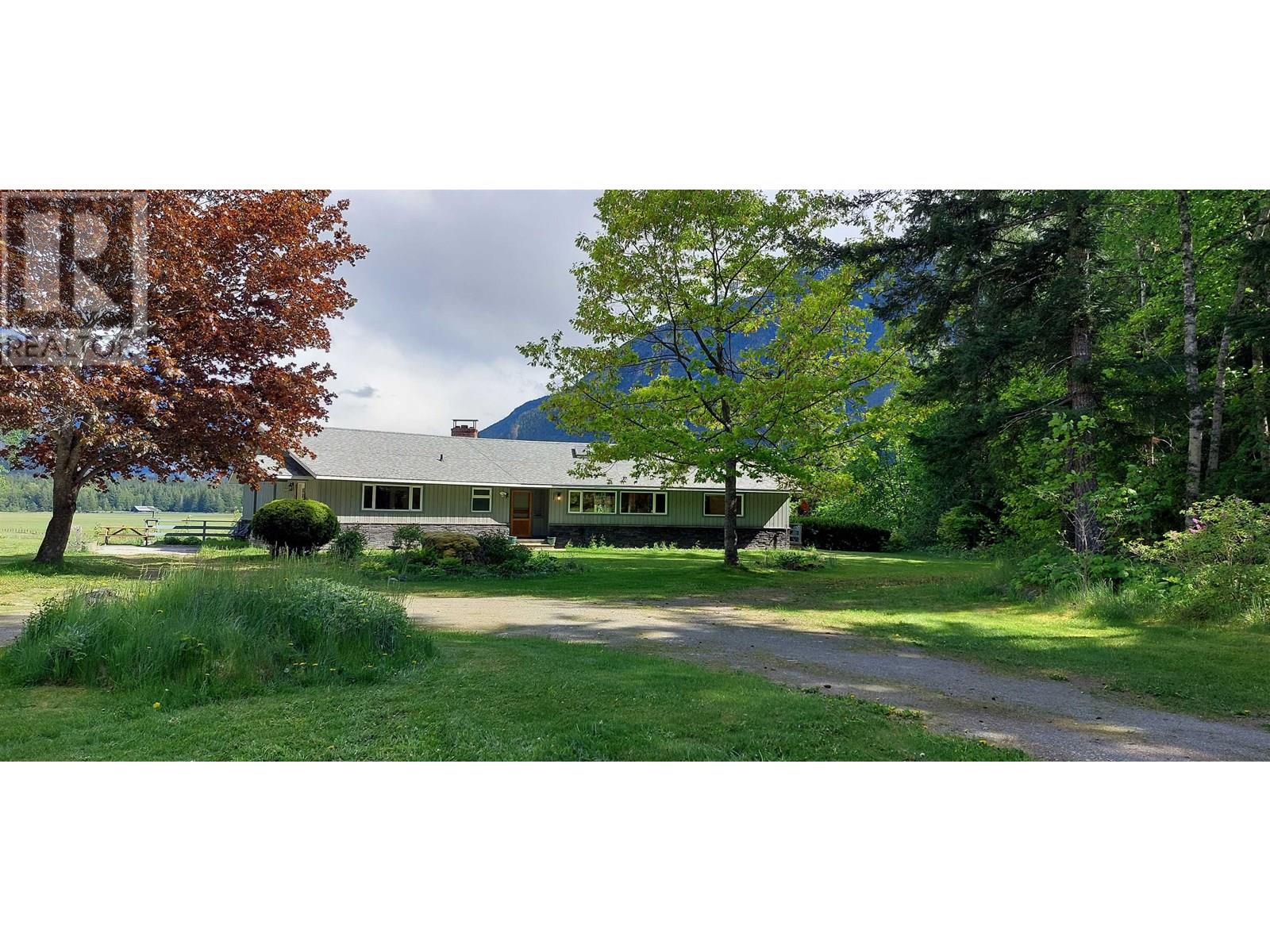 4770 MACKENZIE HIGHWAY