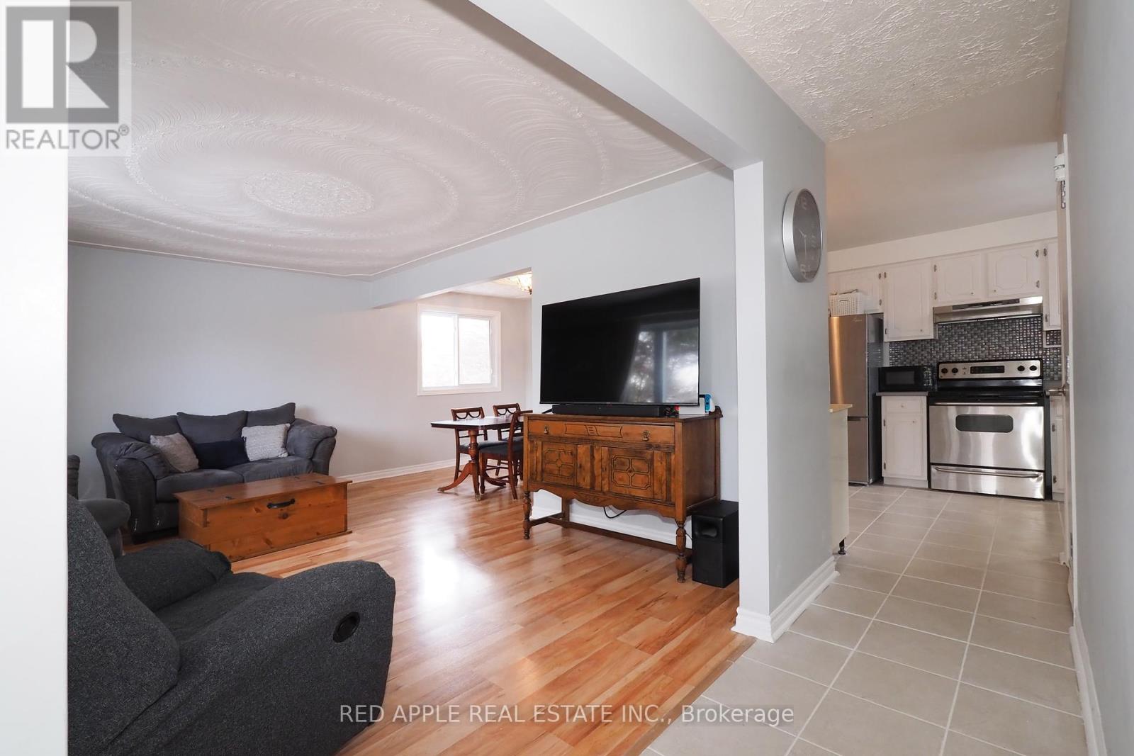 113 DEERBERRY PLACE