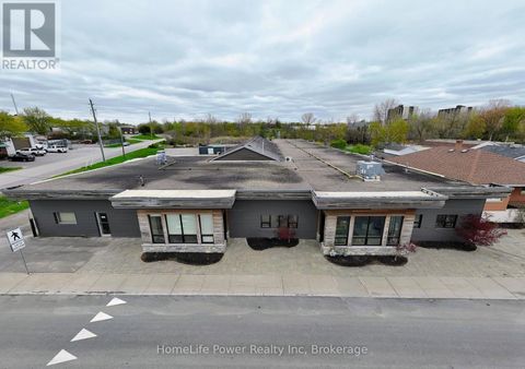 2 - 141 HICKSON AVENUE Kingston (East of Sir John A. Blvd) ON K7K2N7