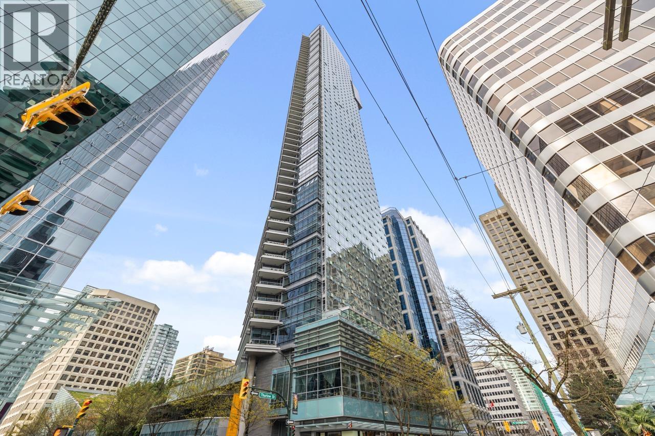 Photo 1 of 40 — 3302 1111 ALBERNI STREET Unit 3302, Vancouver, BC V6E4V2
