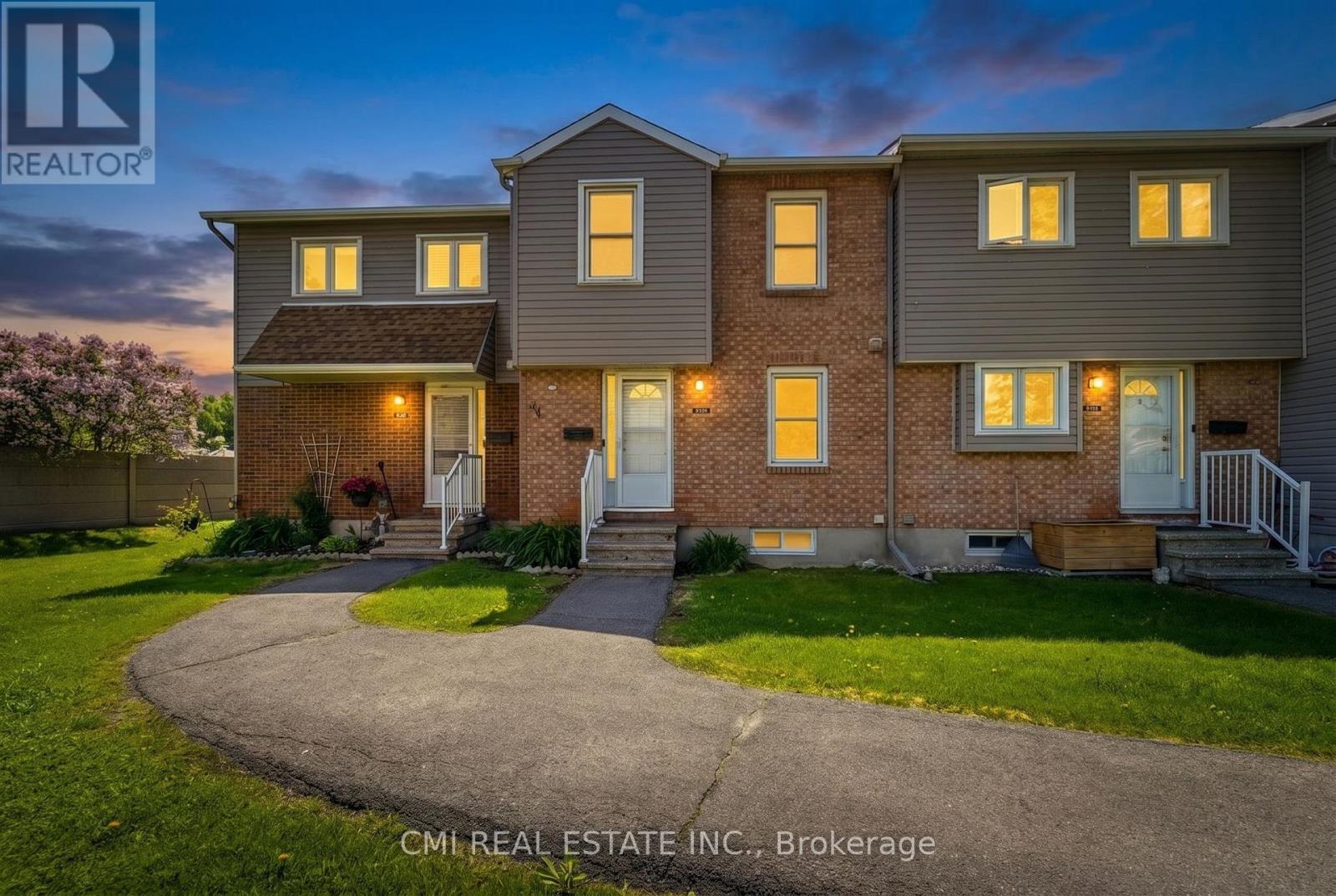 Photo 1 of 50 — B - 1765 LAMOUREUX DRIVE Unit B, Ottawa, ON K1E2N5