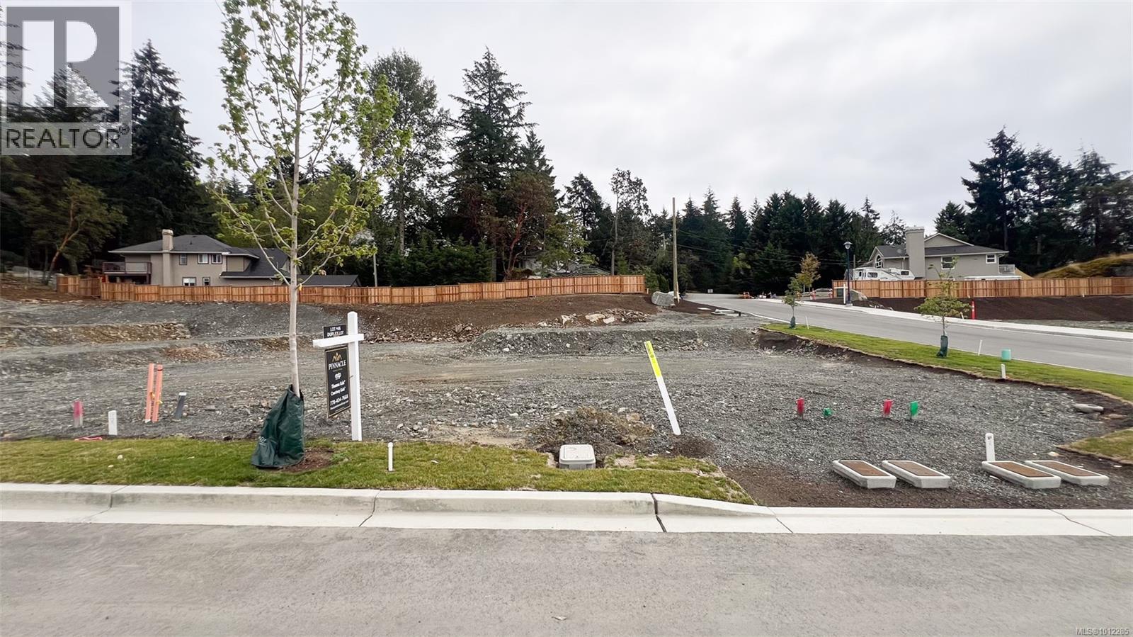 668/666 Madrona Ridge