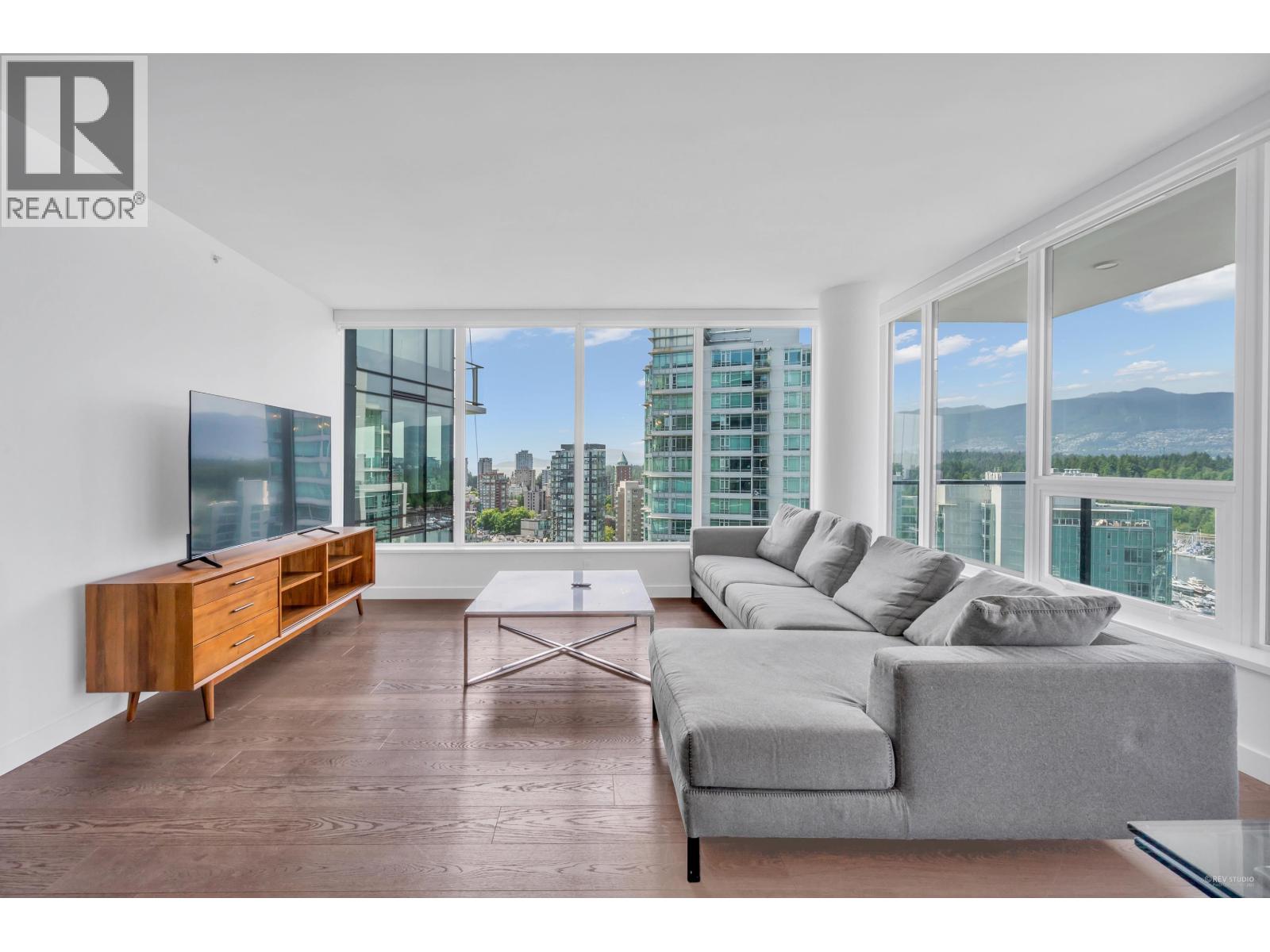 2001 620 CARDERO STREET