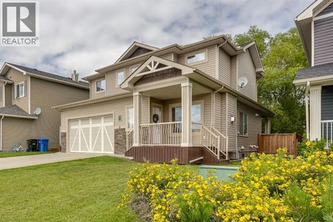 812 Stonehaven Drive Carstairs AB T0M0N0