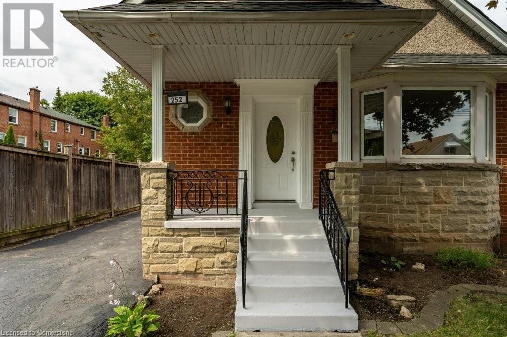252 GLENCAIRN Avenue