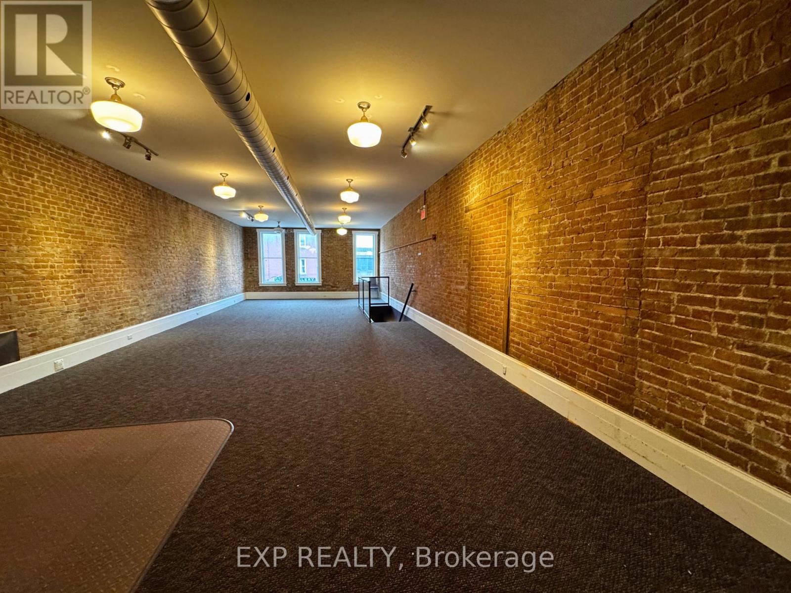 UPPER - 14 NORFOLK STREET S