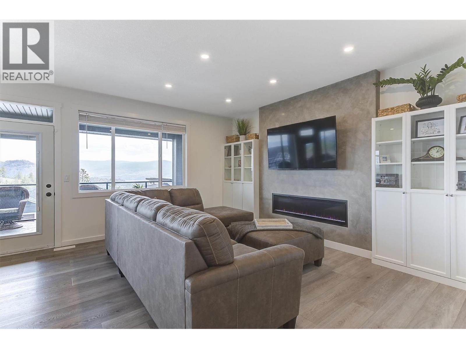 2484 Tallus Heights Lane