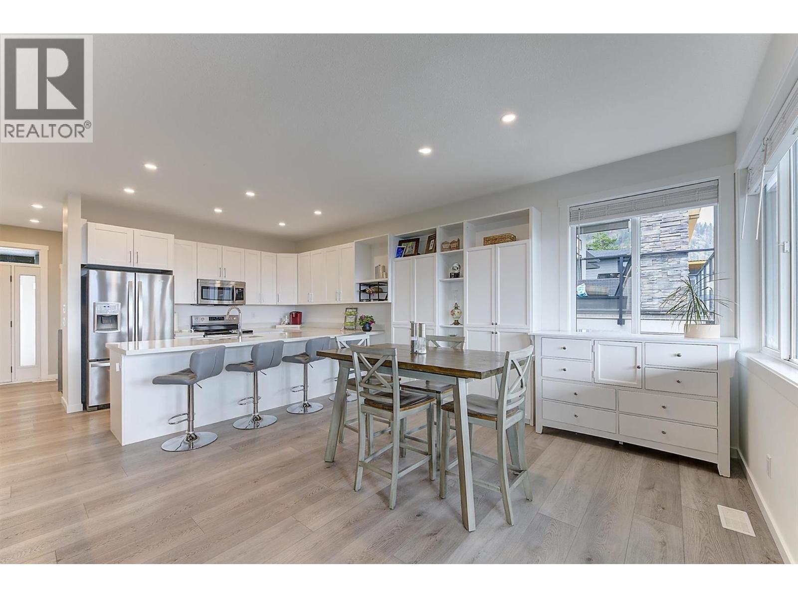 2484 Tallus Heights Lane