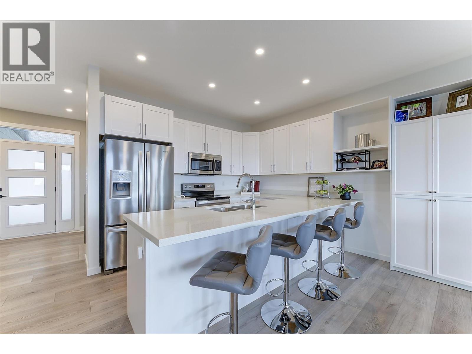 2484 Tallus Heights Lane