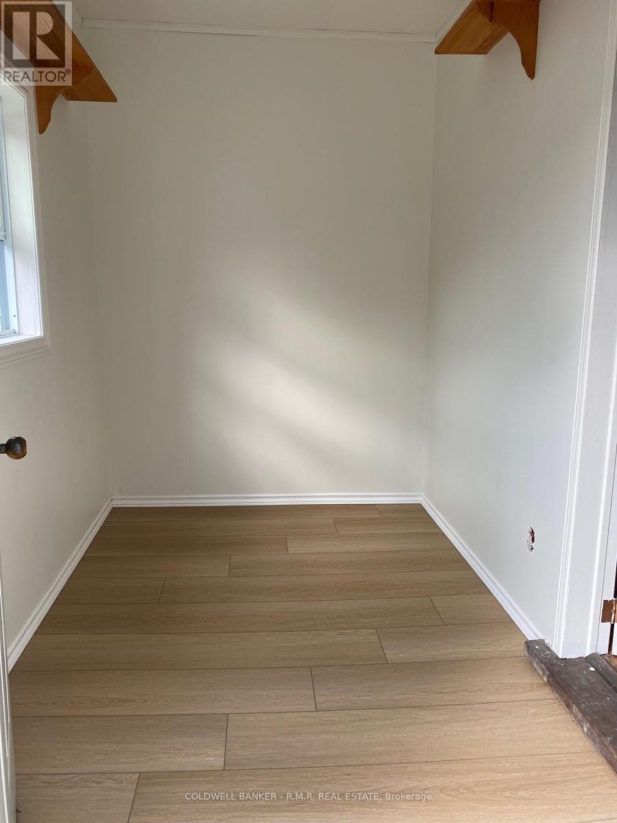 A - 348 UNIVERSITY AVENUE W