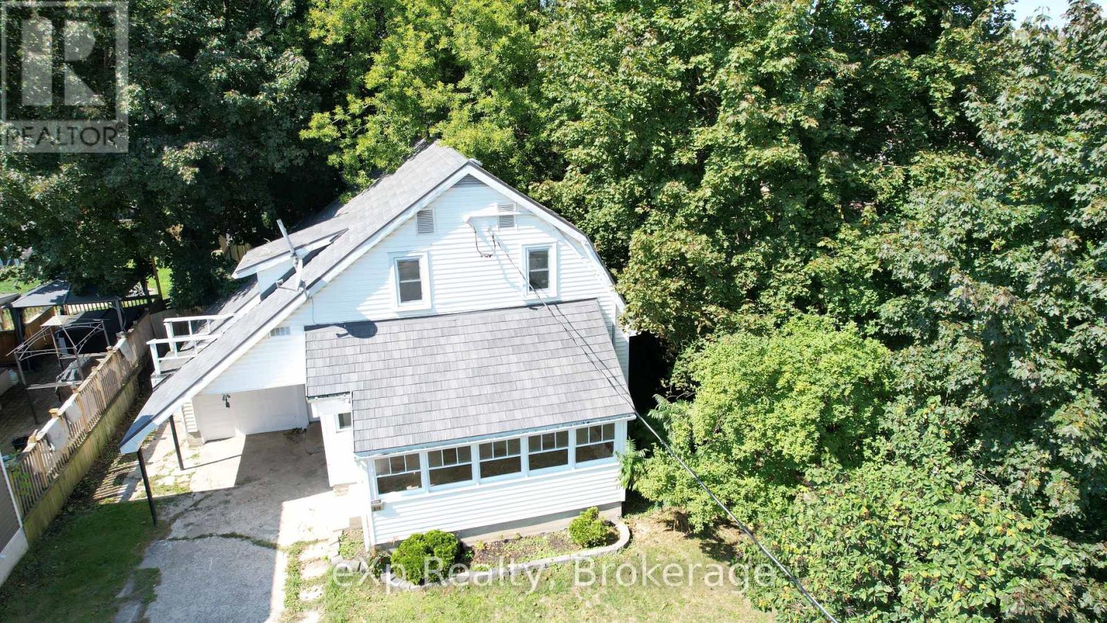 315 MCNAB STREET