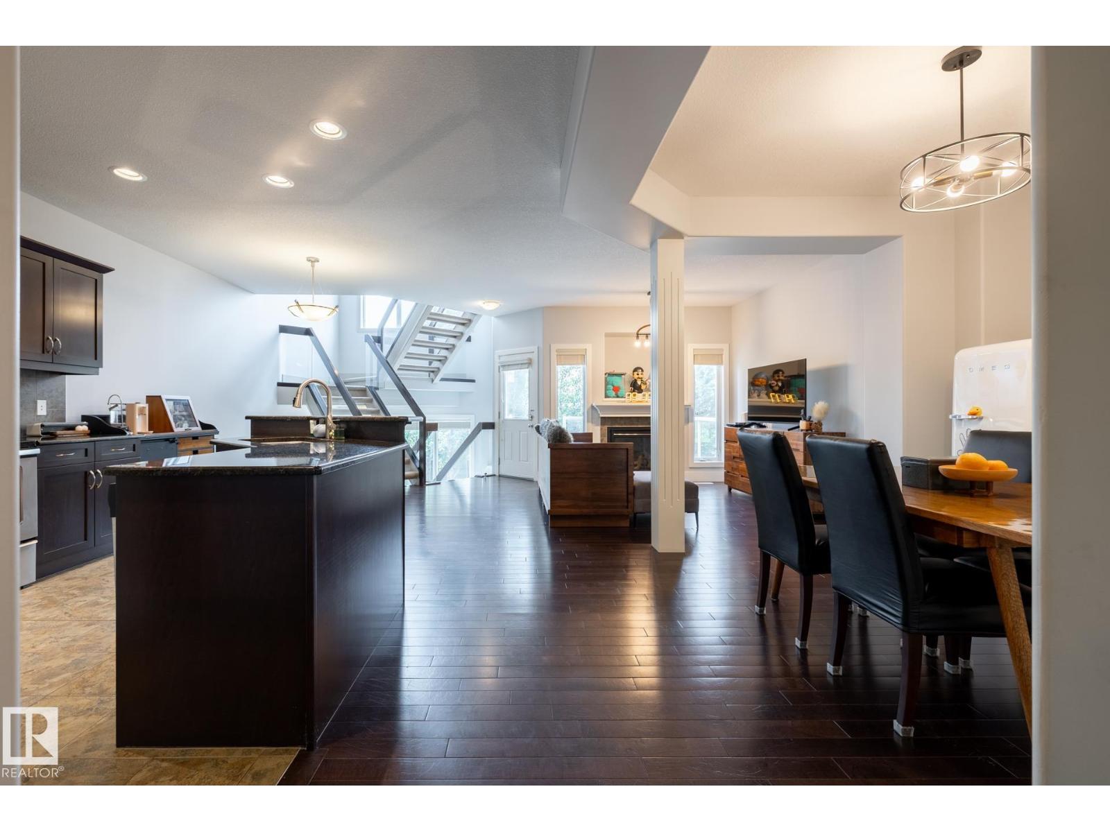 #10 1901 126 ST SW