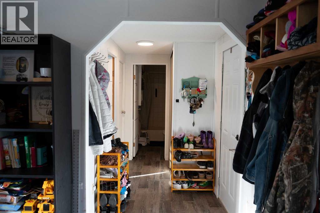 84, 2715 Westside Drive W