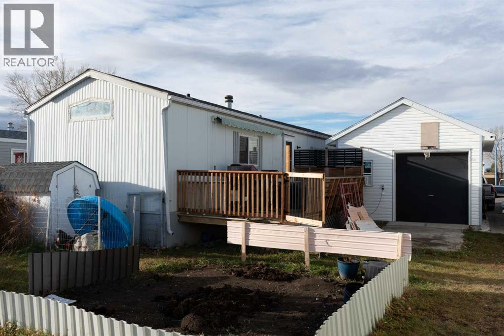 84, 2715 Westside Drive W