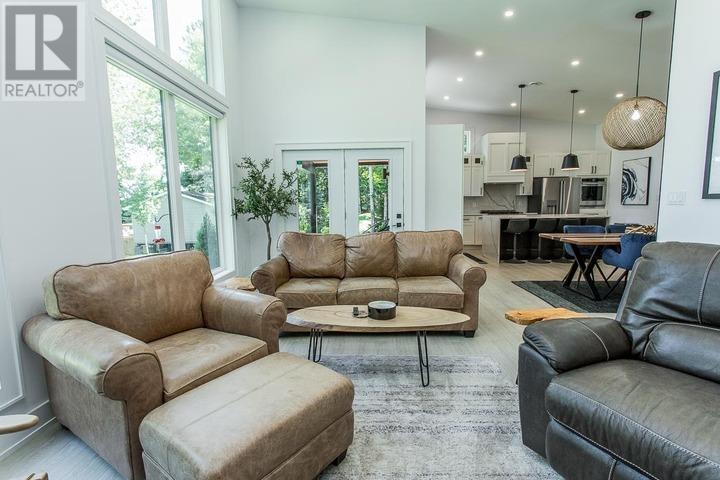 2978 Soo Mill RD|Hilton Beach Township