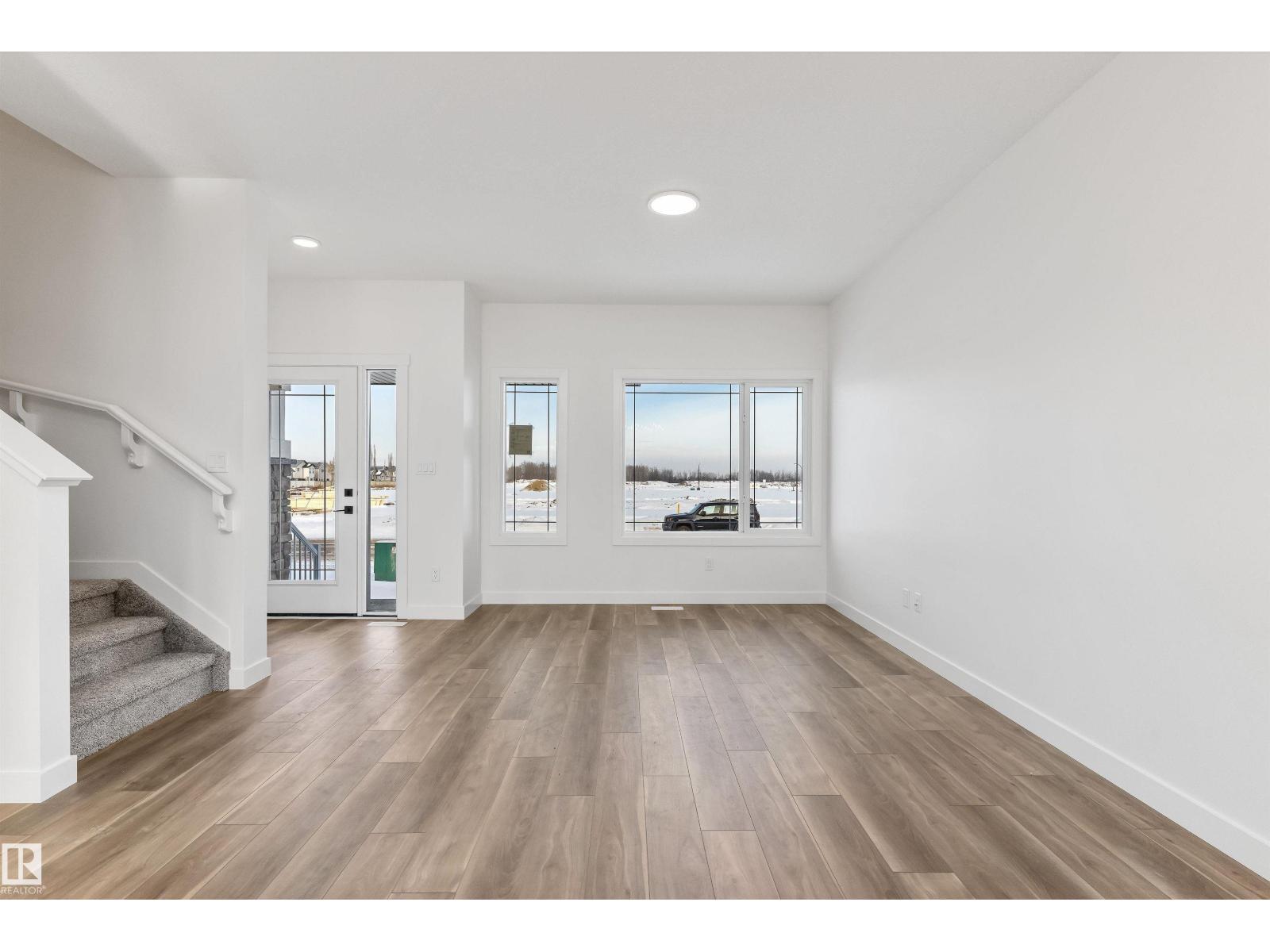 111 SERENO LN