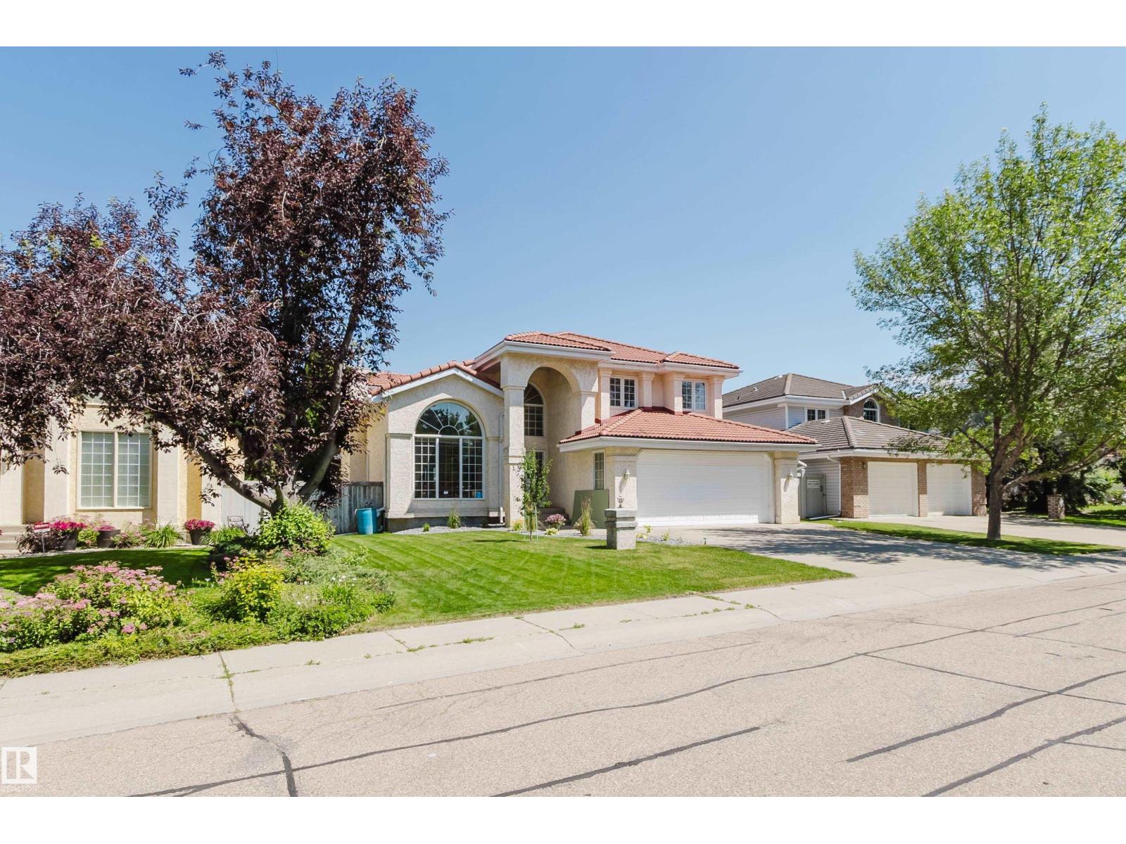 15 CORMACK CR NW