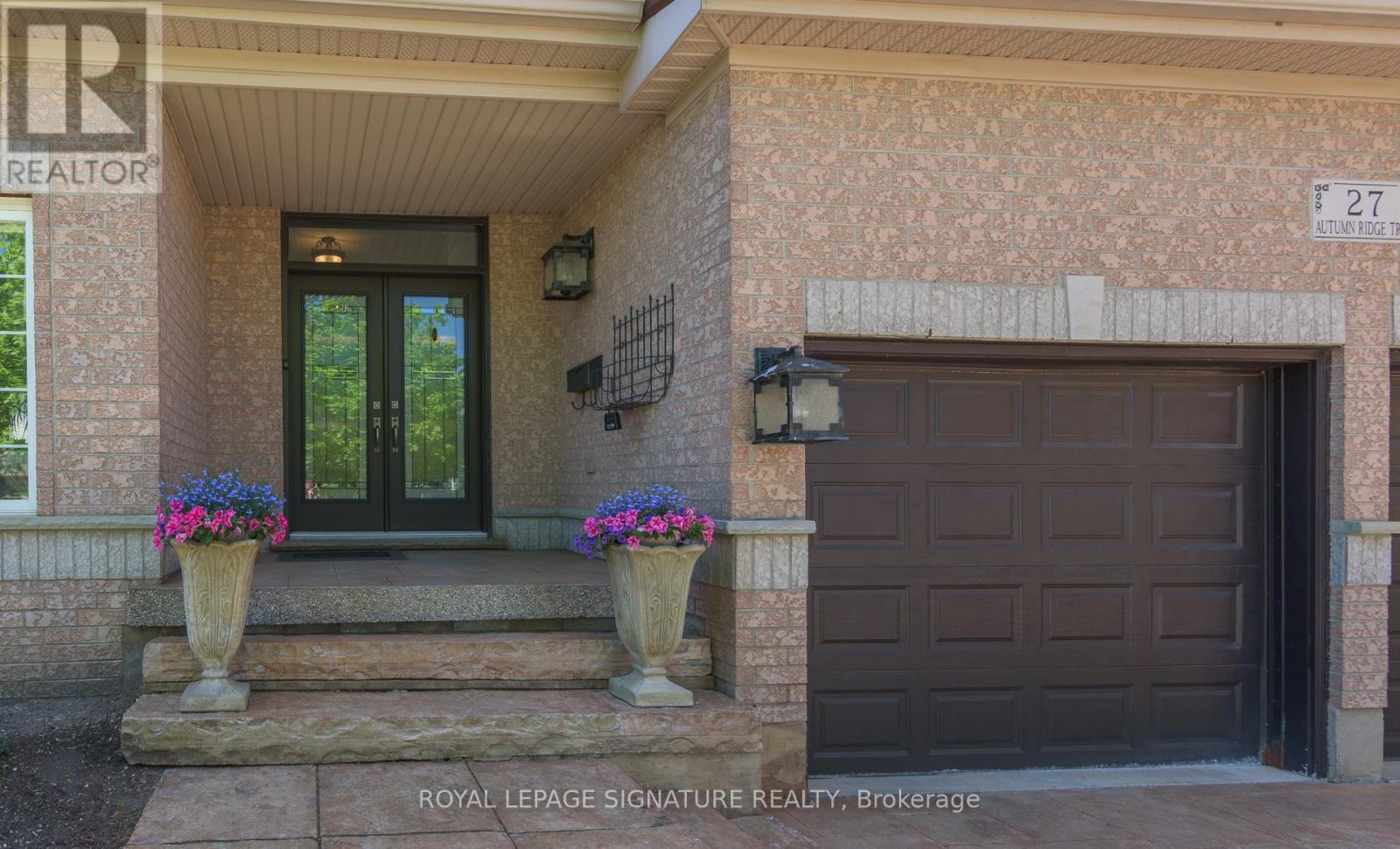 27 AUTUMN RIDGE TRAIL