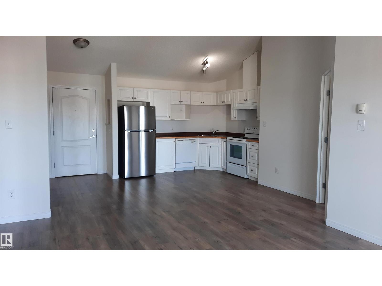 #423 5340 199 ST NW