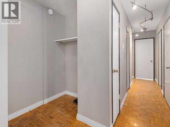 211, 315 Heritage Drive SE