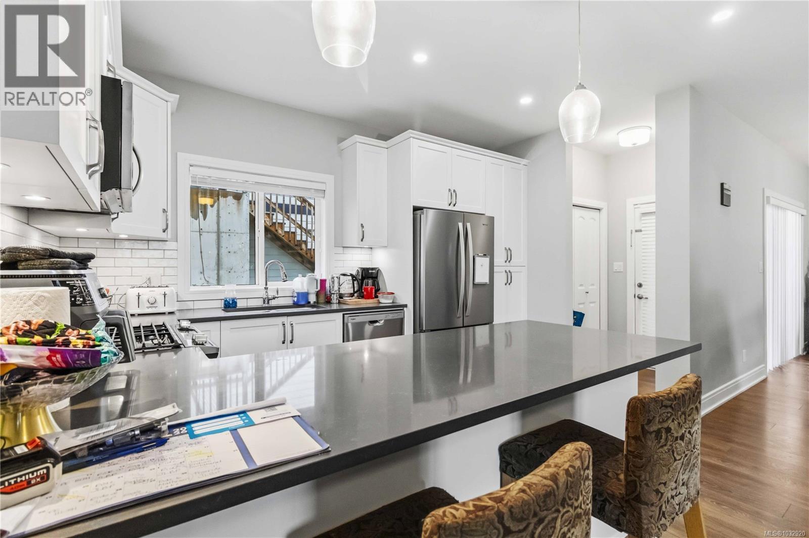 3023 Constellation Ave