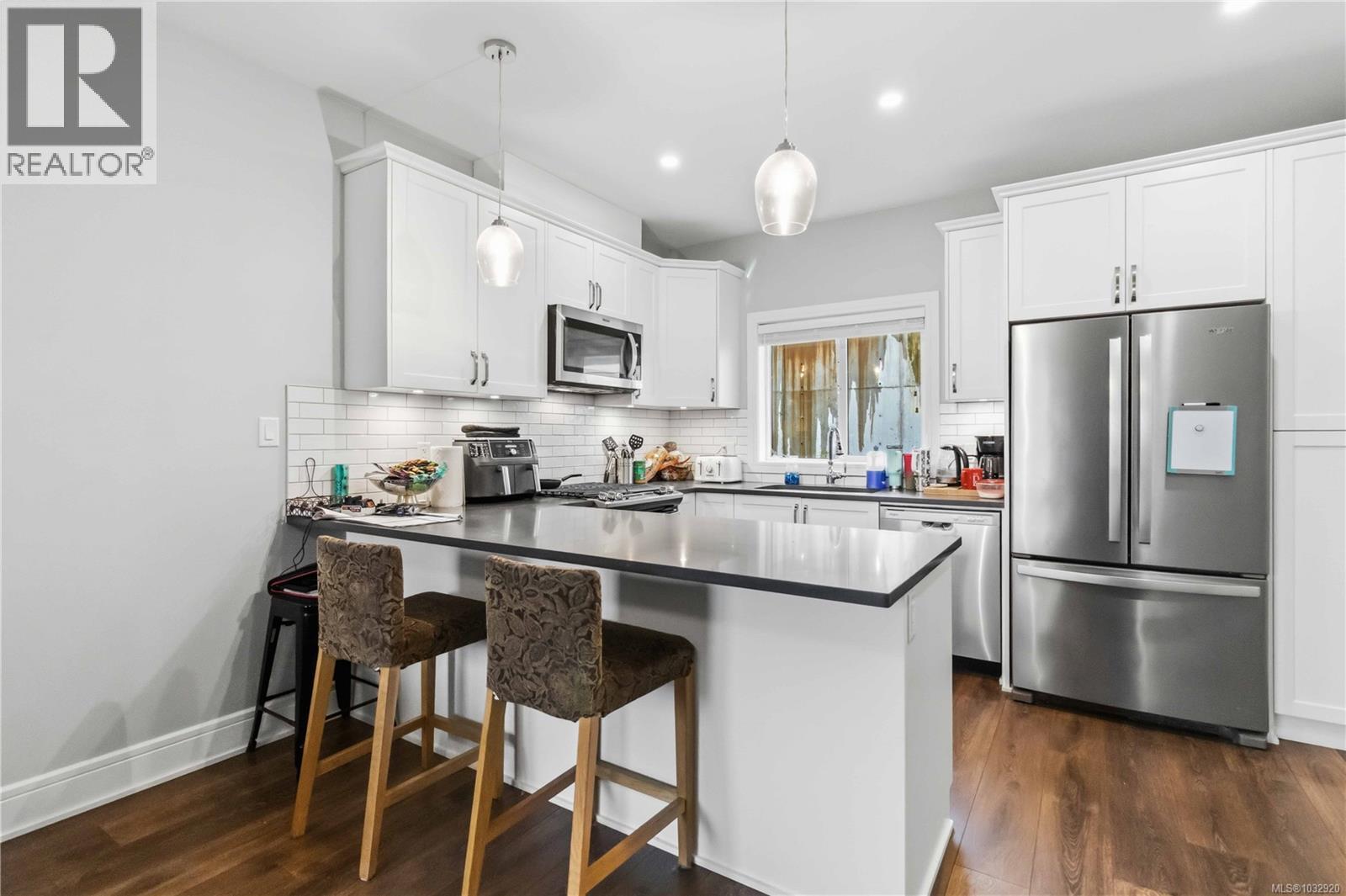 3023 Constellation Ave