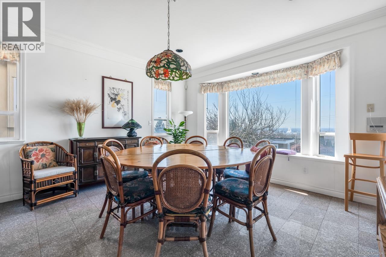 2154 BURQUITLAM DRIVE