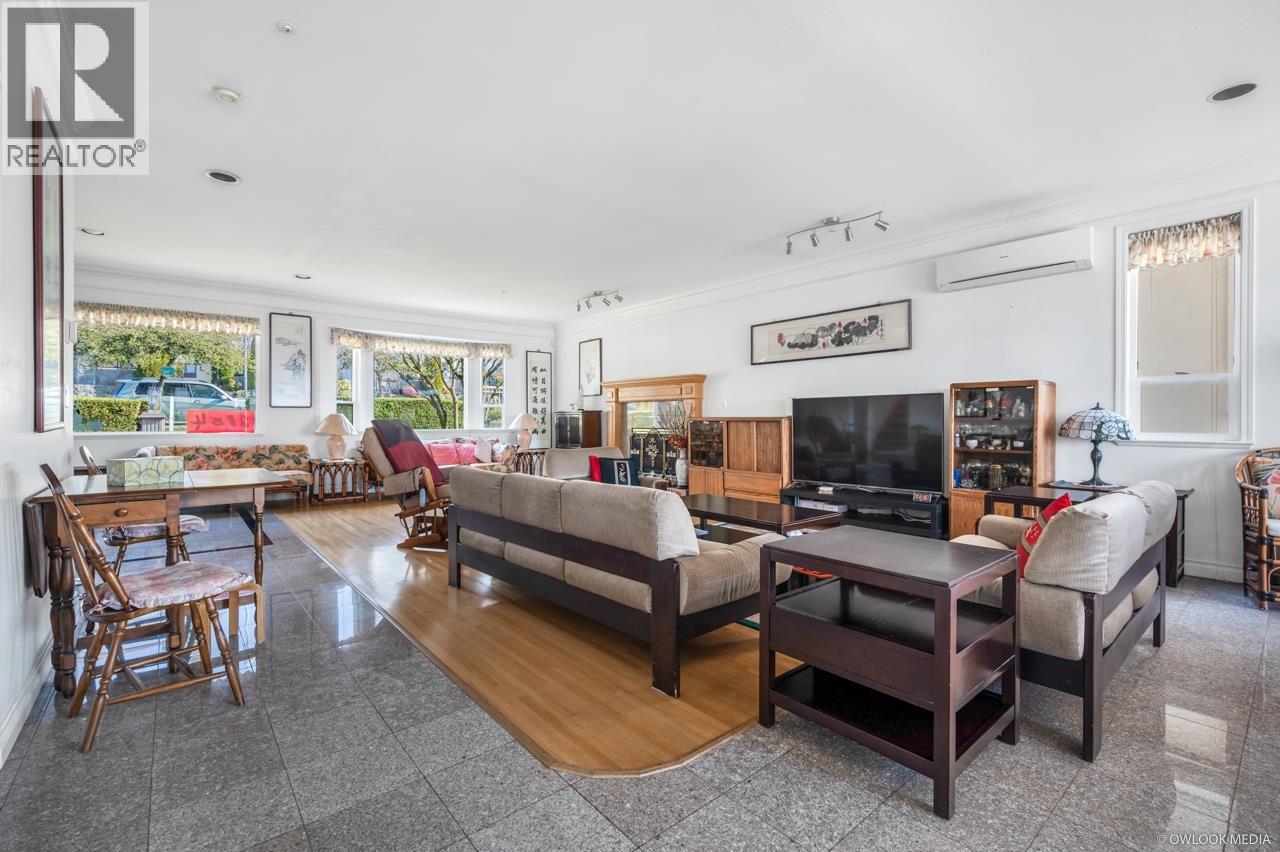 2154 BURQUITLAM DRIVE