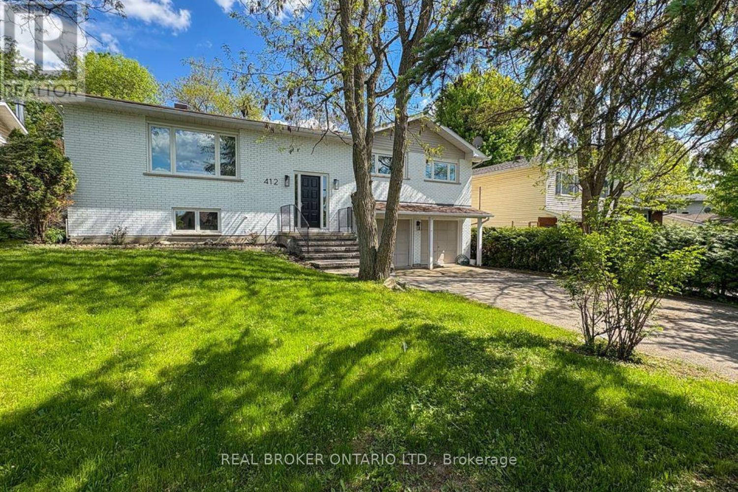 412 MAIN ST STREET E